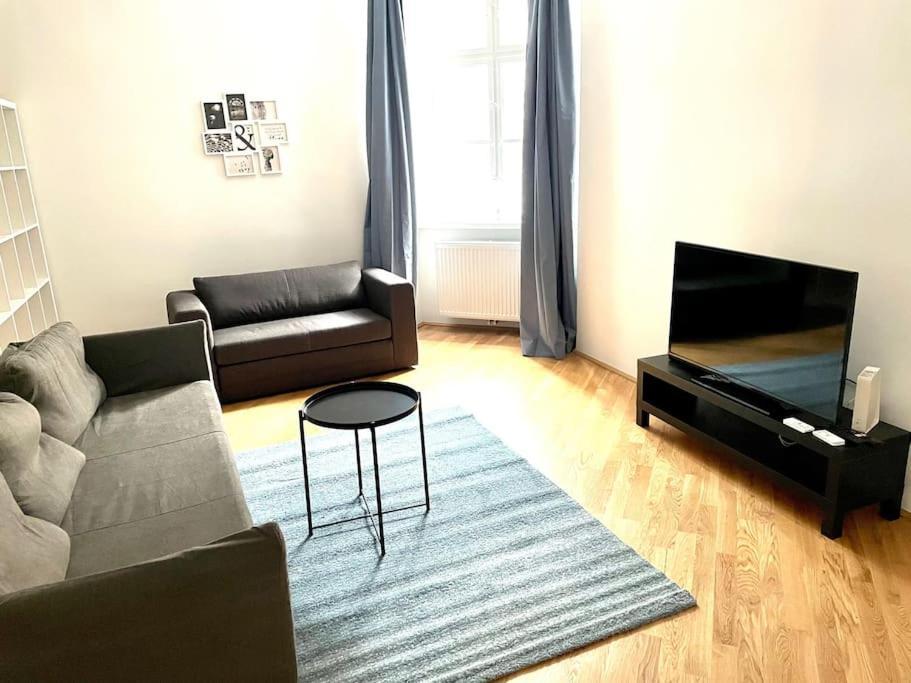 Brand New & Spacious Apartment In The City Centre Wenen Buitenkant foto
